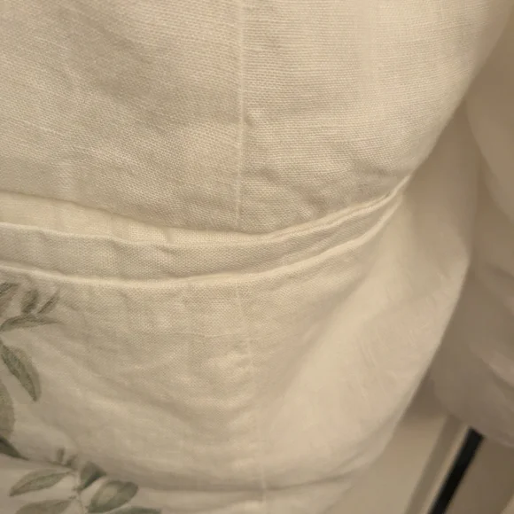 Chico's Elegant White Jacket with Floral Accents - Picture 7 of 11